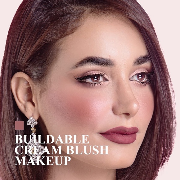 Luxaza Makeup Stick Set - Picture 3 of 6